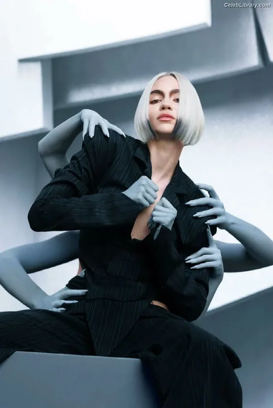 Grimes photo 7 of 197