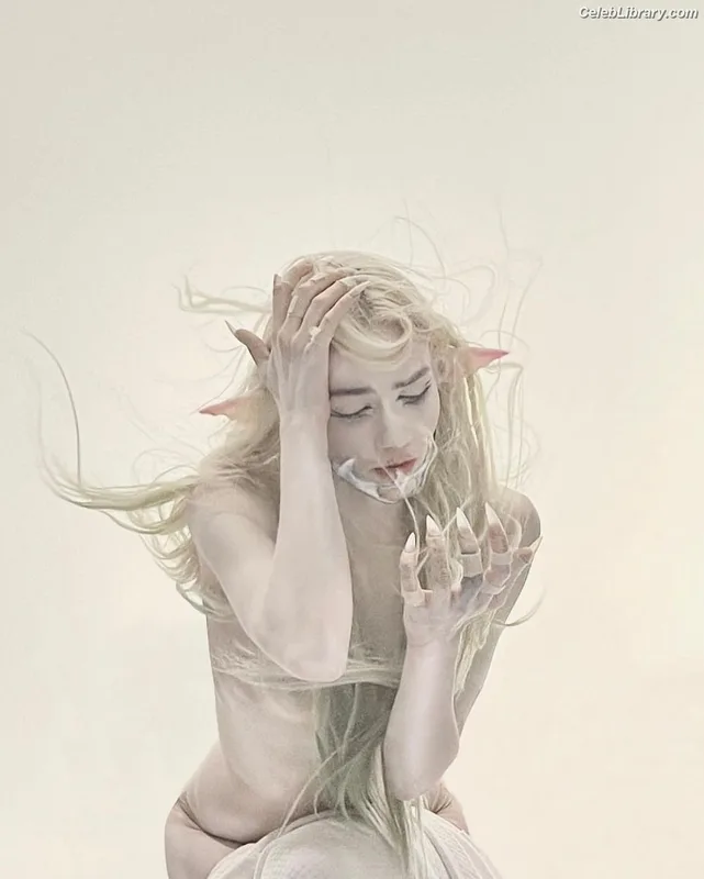 Grimes photo 10 of 197