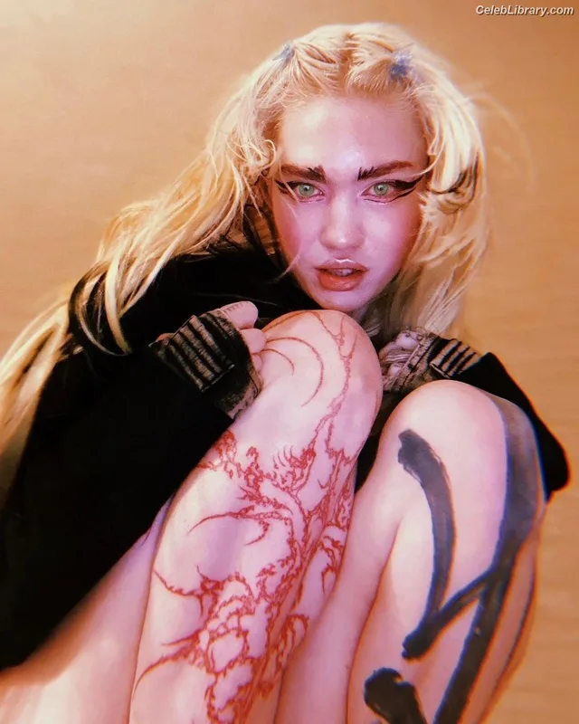 Grimes photo 19 of 197