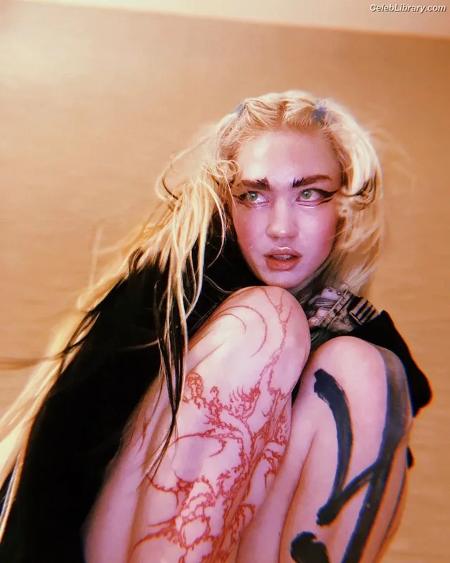 Grimes photo 21 of 197