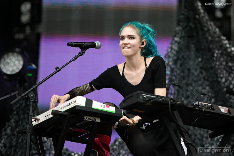 Grimes photo 24 of 197