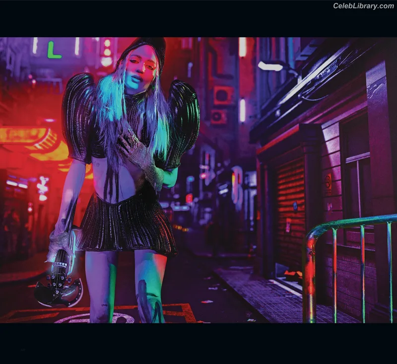 Grimes photo 6 of 197