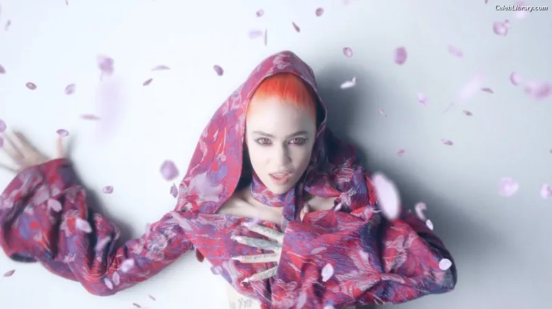 Grimes photo 13 of 197