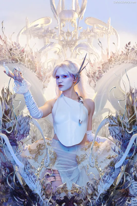 Grimes photo 12 of 197