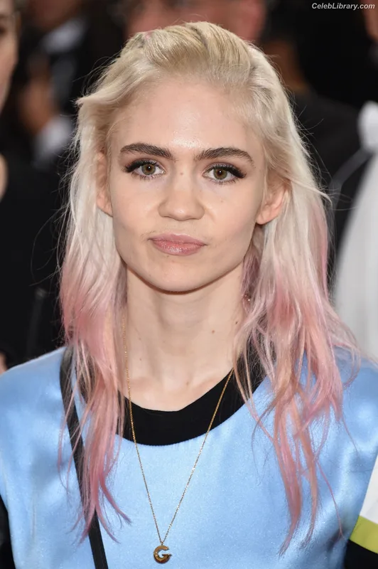 Grimes photo 13 of 197