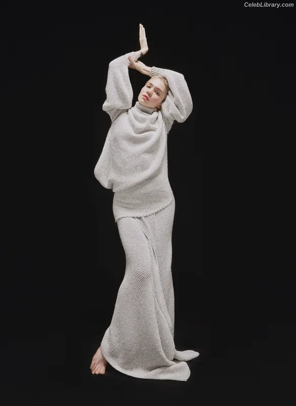 Grimes photo 2 of 197