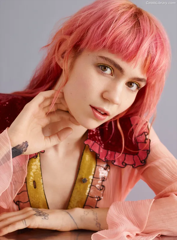 Grimes photo 5 of 197