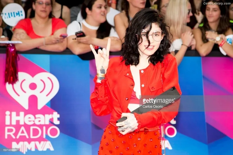 Grimes photo 13 of 197