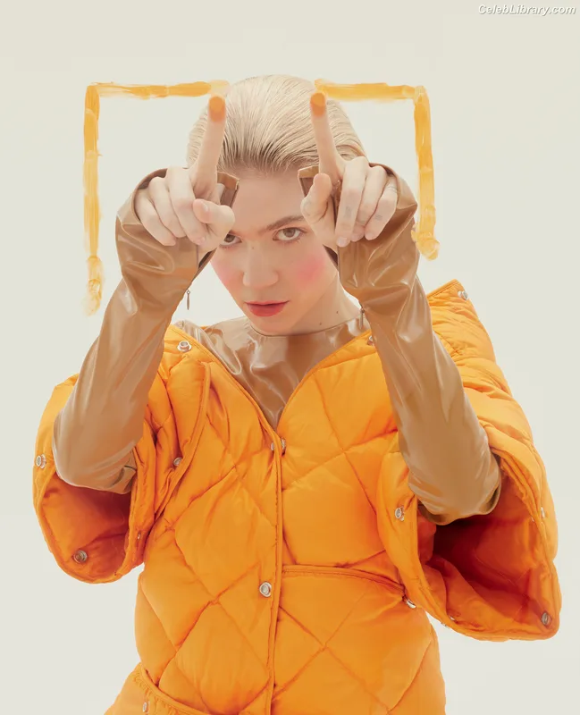 Grimes photo 20 of 197