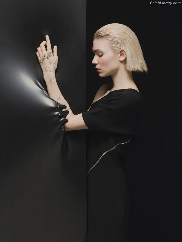 Grimes photo 21 of 197