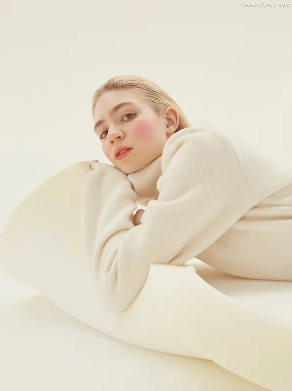 Grimes photo 1 of 197