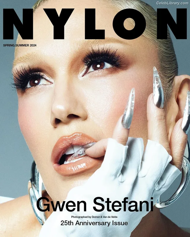 Gwen Stefani photo 24 of 163