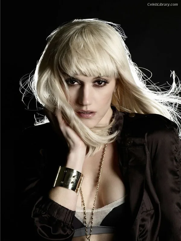 Gwen Stefani photo 17 of 163