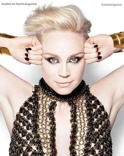Gwendoline Christie photo 23 of 94