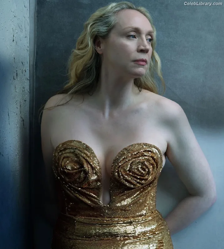 Gwendoline Christie photo 1 of 95