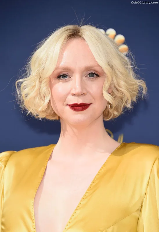 Gwendoline Christie photo 16 of 95