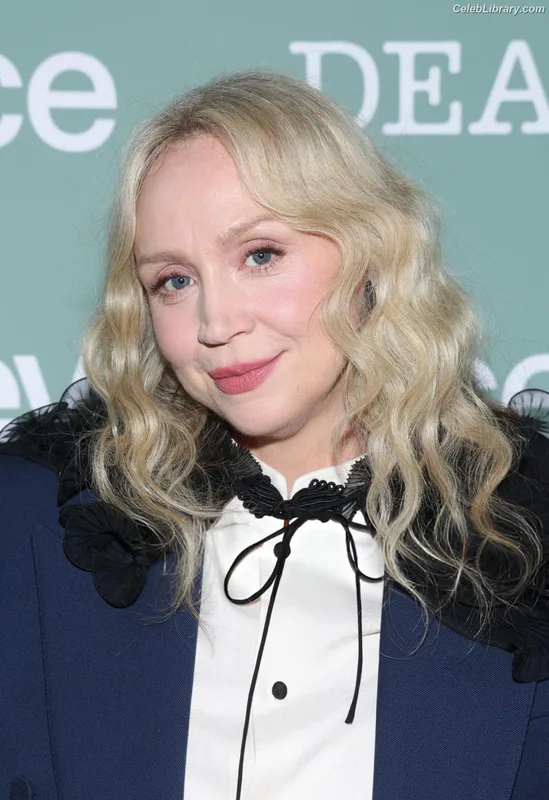 Gwendoline Christie photo 21 of 95
