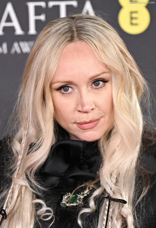 Gwendoline Christie photo 9 of 95