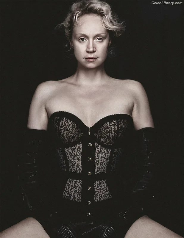 Gwendoline Christie photo 22 of 95