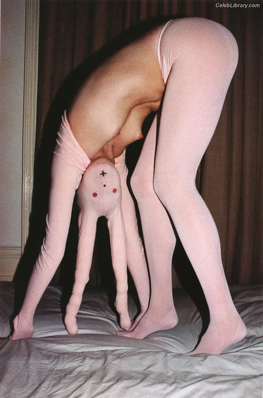 Gwendoline Christie photo 20 of 95