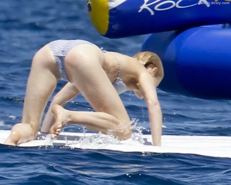 Gwyneth Paltrow photo 13 of 298