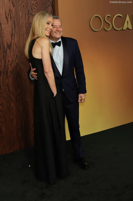 Gwyneth Paltrow photo 1 of 298