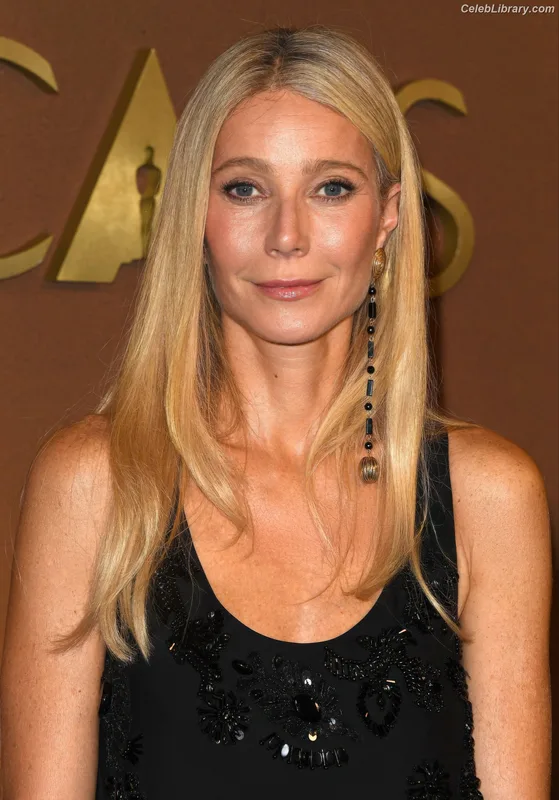 Gwyneth Paltrow photo 7 of 298