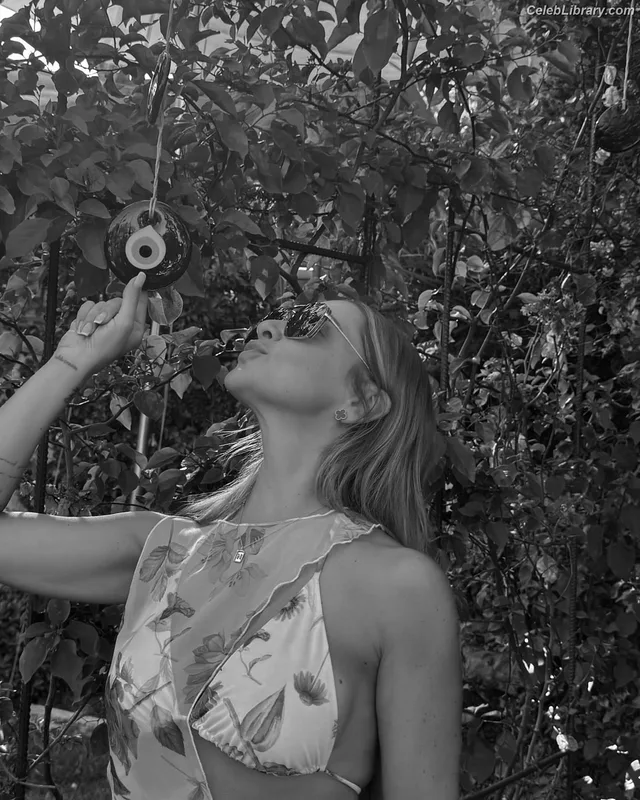 Hadise photo 3 of 320