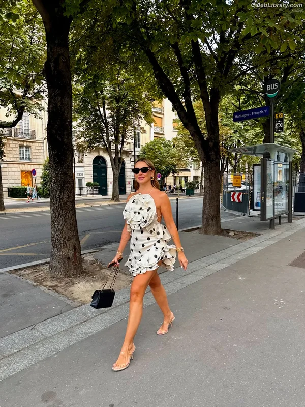 Hadise photo 11 of 320