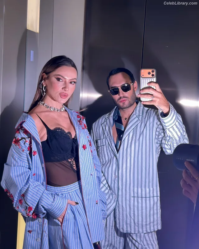 Hadise photo 15 of 320