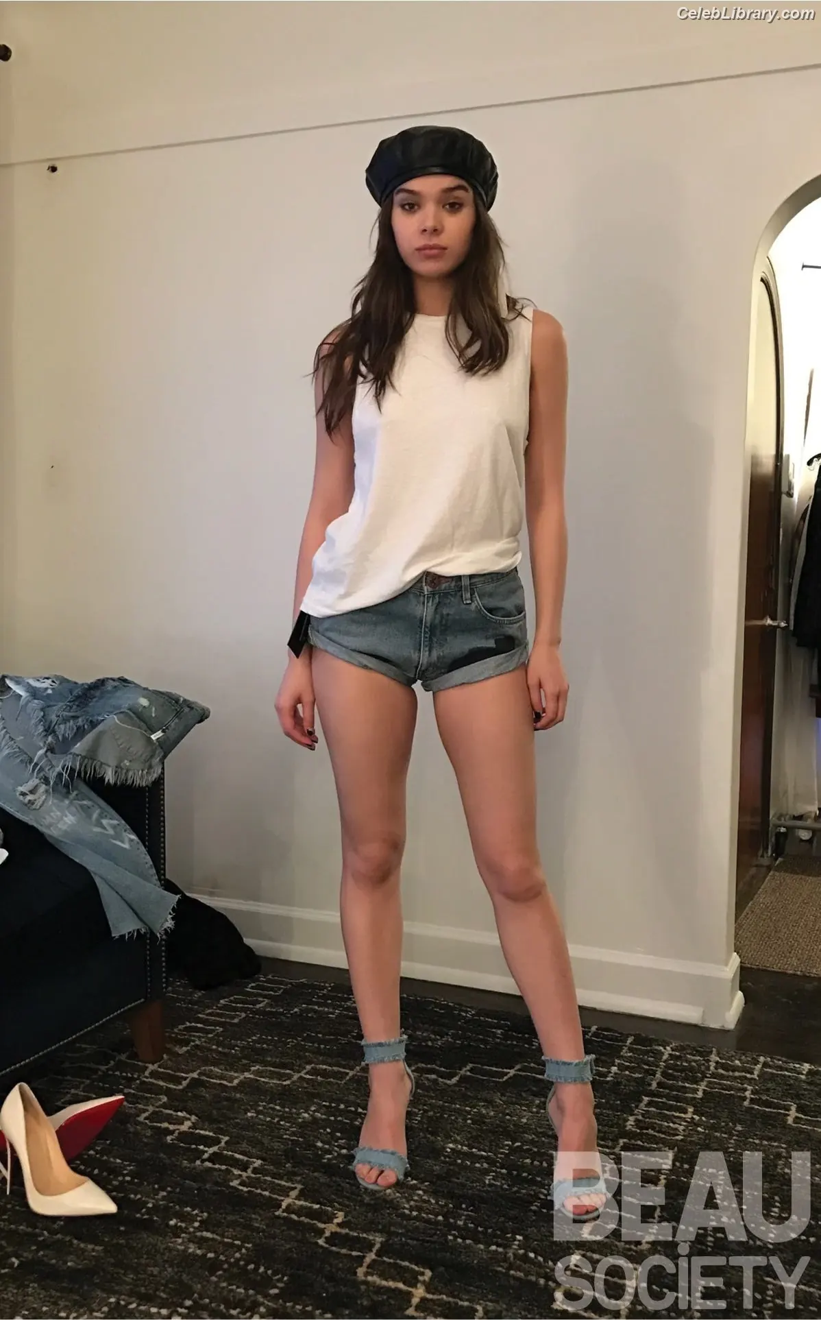 Hailee Steinfeld photo 24 of 1041