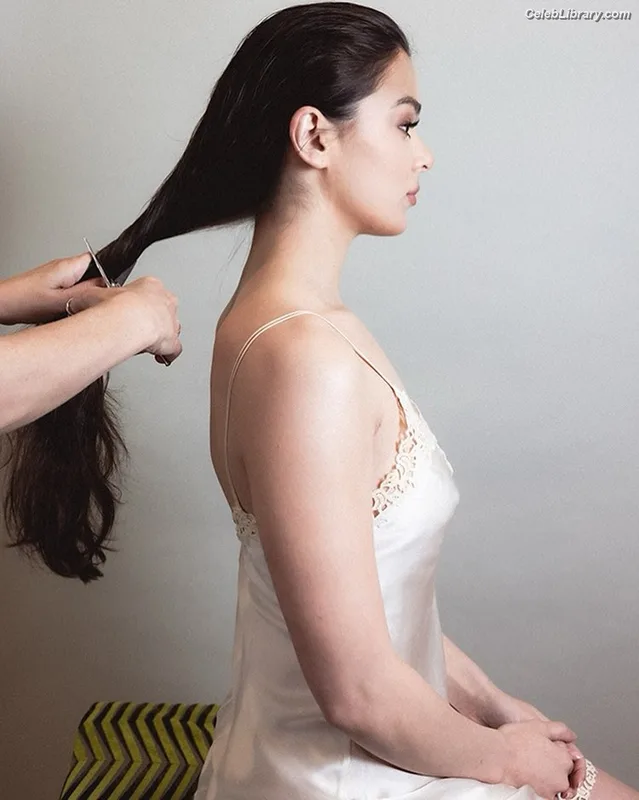 Hailee Steinfeld photo 2 of 1042