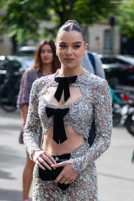 Hailee Steinfeld photo 7 of 1042