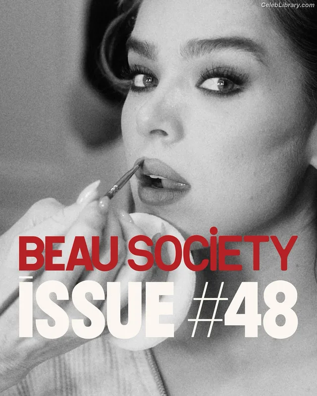 Hailee Steinfeld photo 18 of 1042