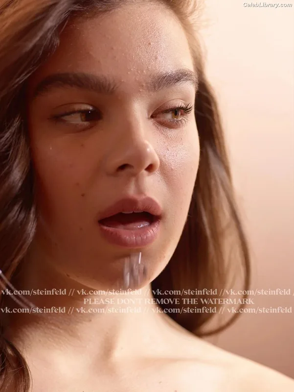 Hailee Steinfeld photo 4 of 1042