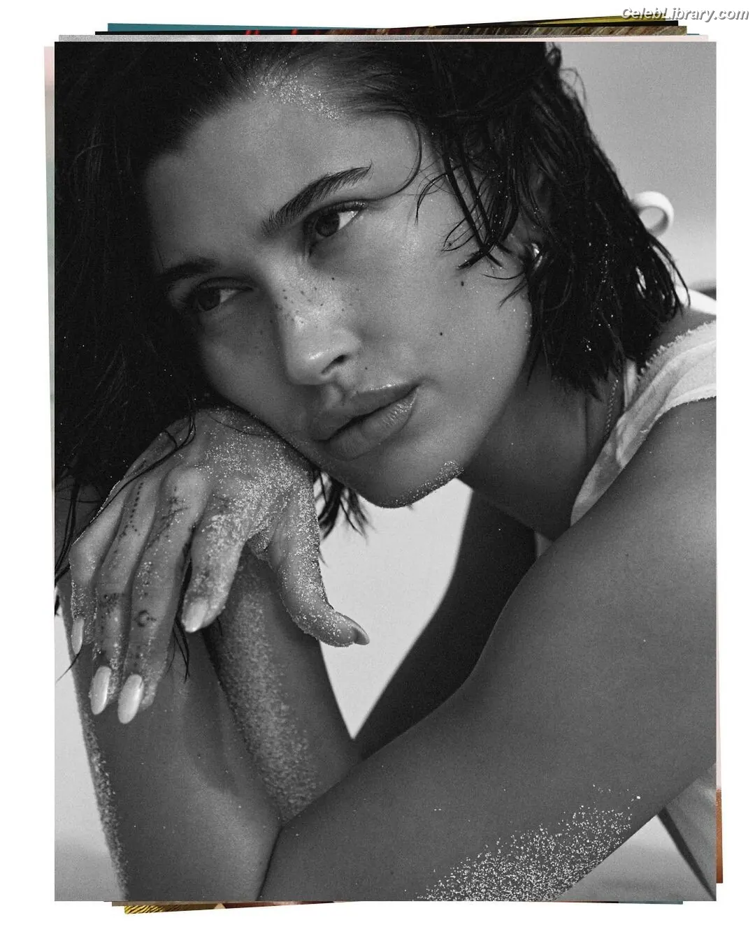 Hailey Baldwin Bieber photo 15 of 1156