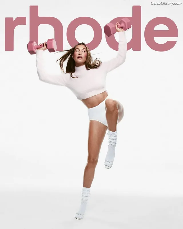 Hailey Baldwin Bieber photo 6 of 1157