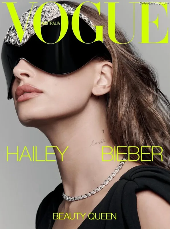Hailey Baldwin Bieber photo 20 of 1157