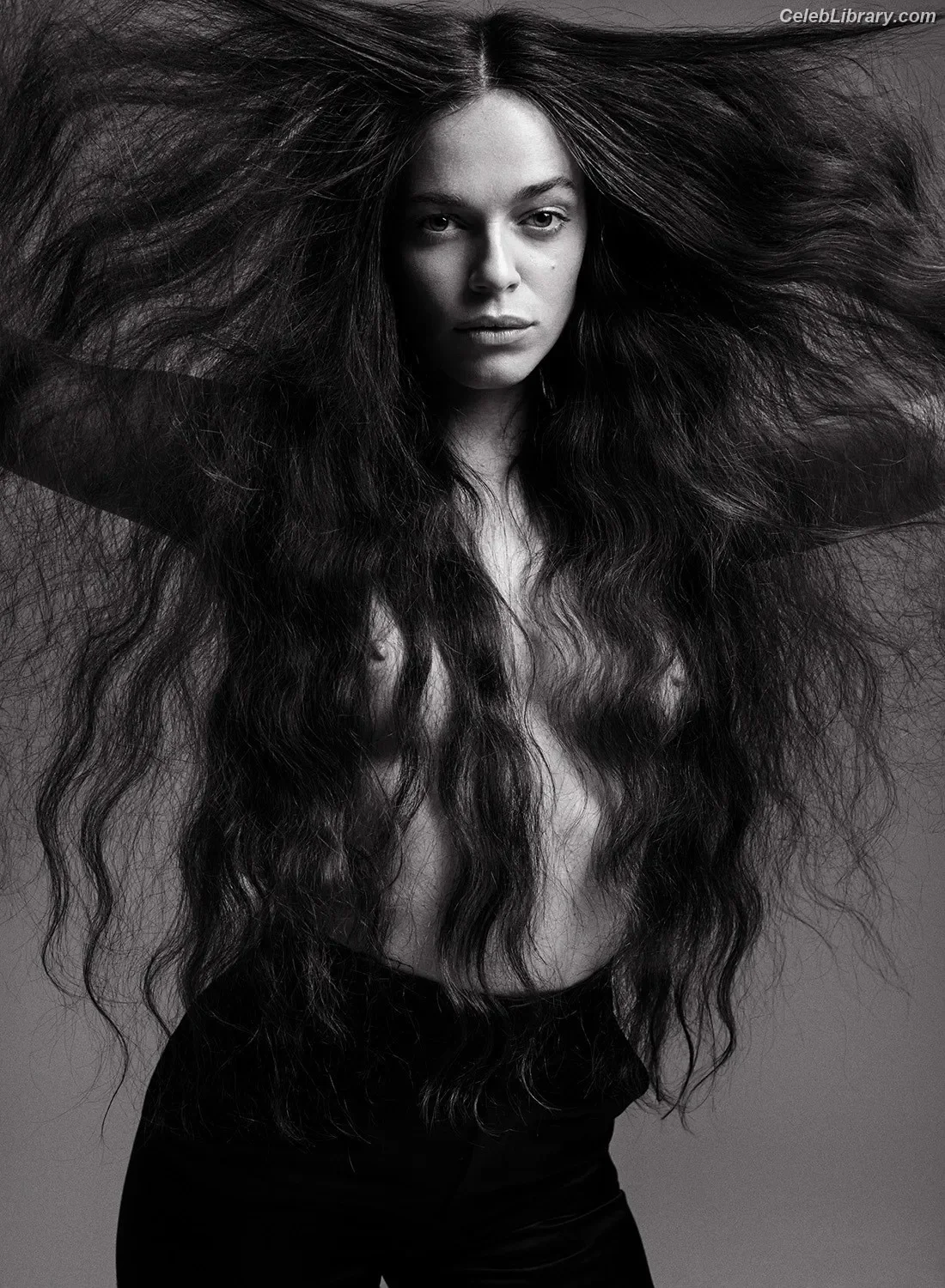 Hailey Gates photo 4 of 6