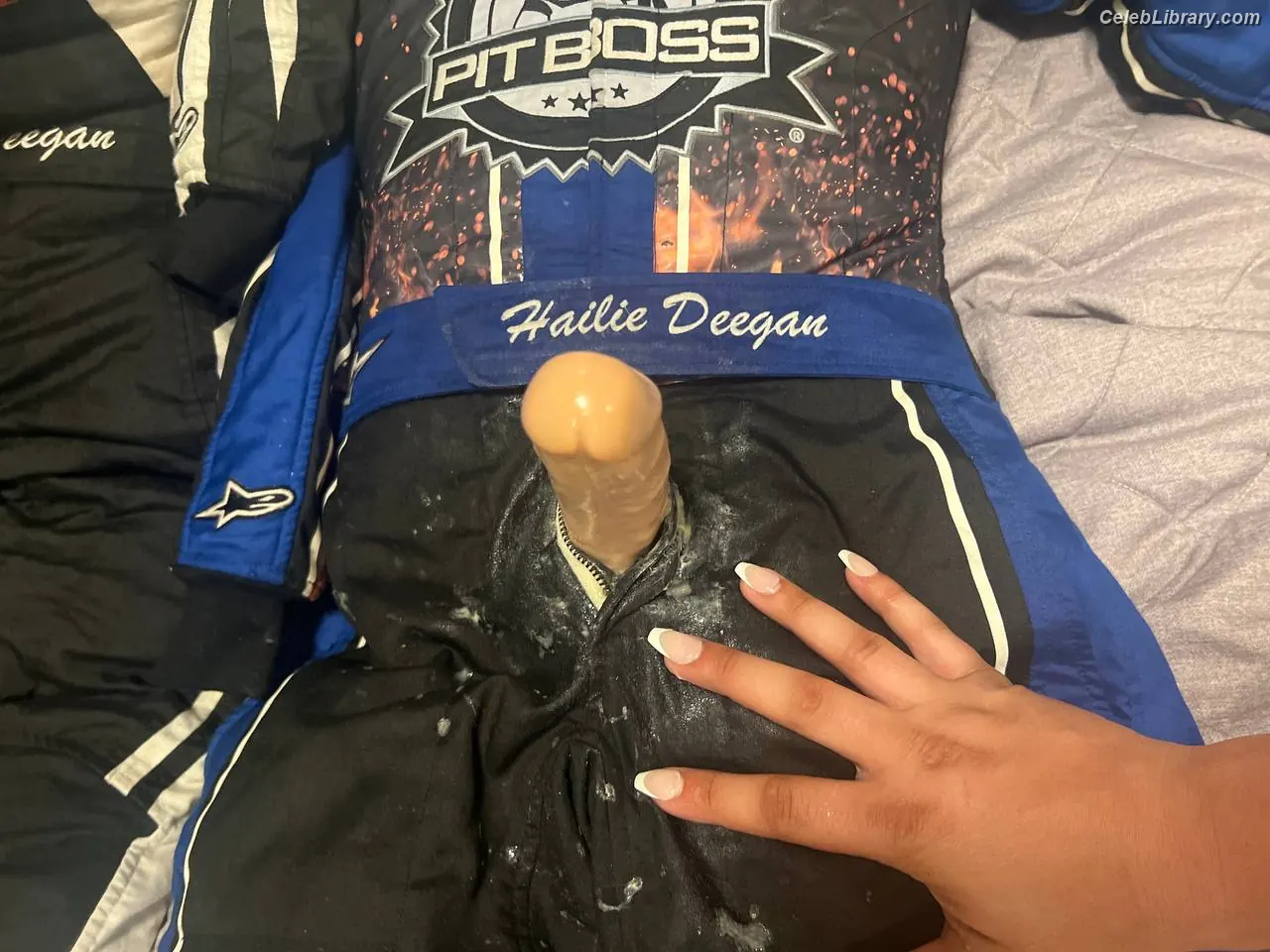 Hailie Deegan photo 15 of 61