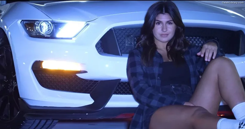 Hailie Deegan photo 19 of 62