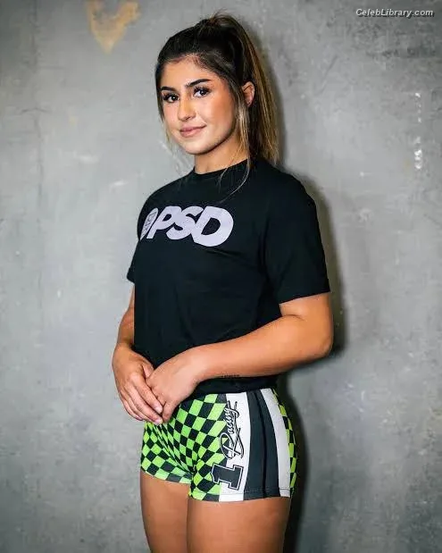 Hailie Deegan photo 24 of 62