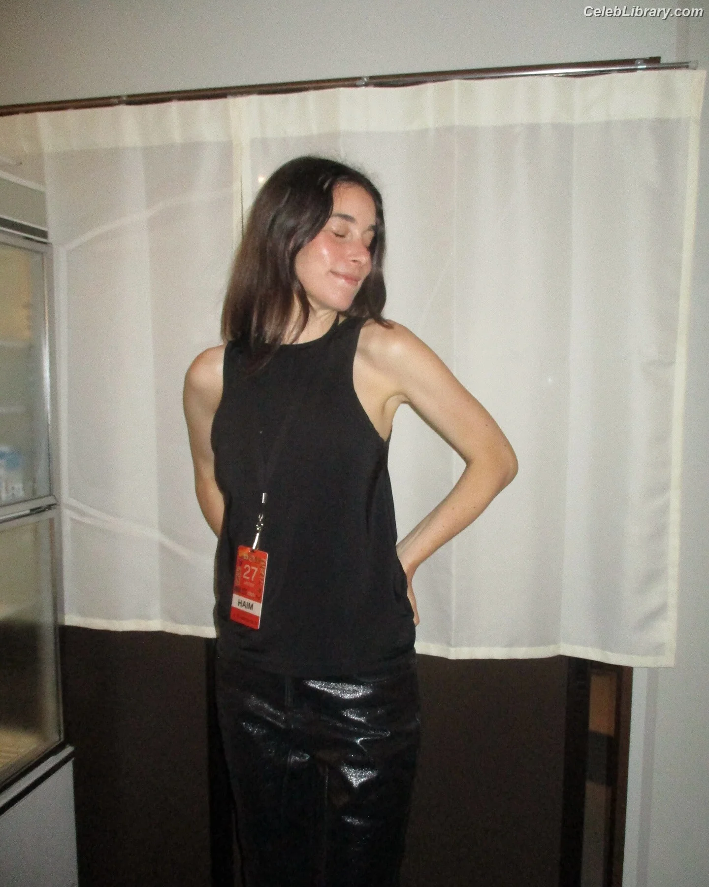 Haim Sisters photo 7 of 253