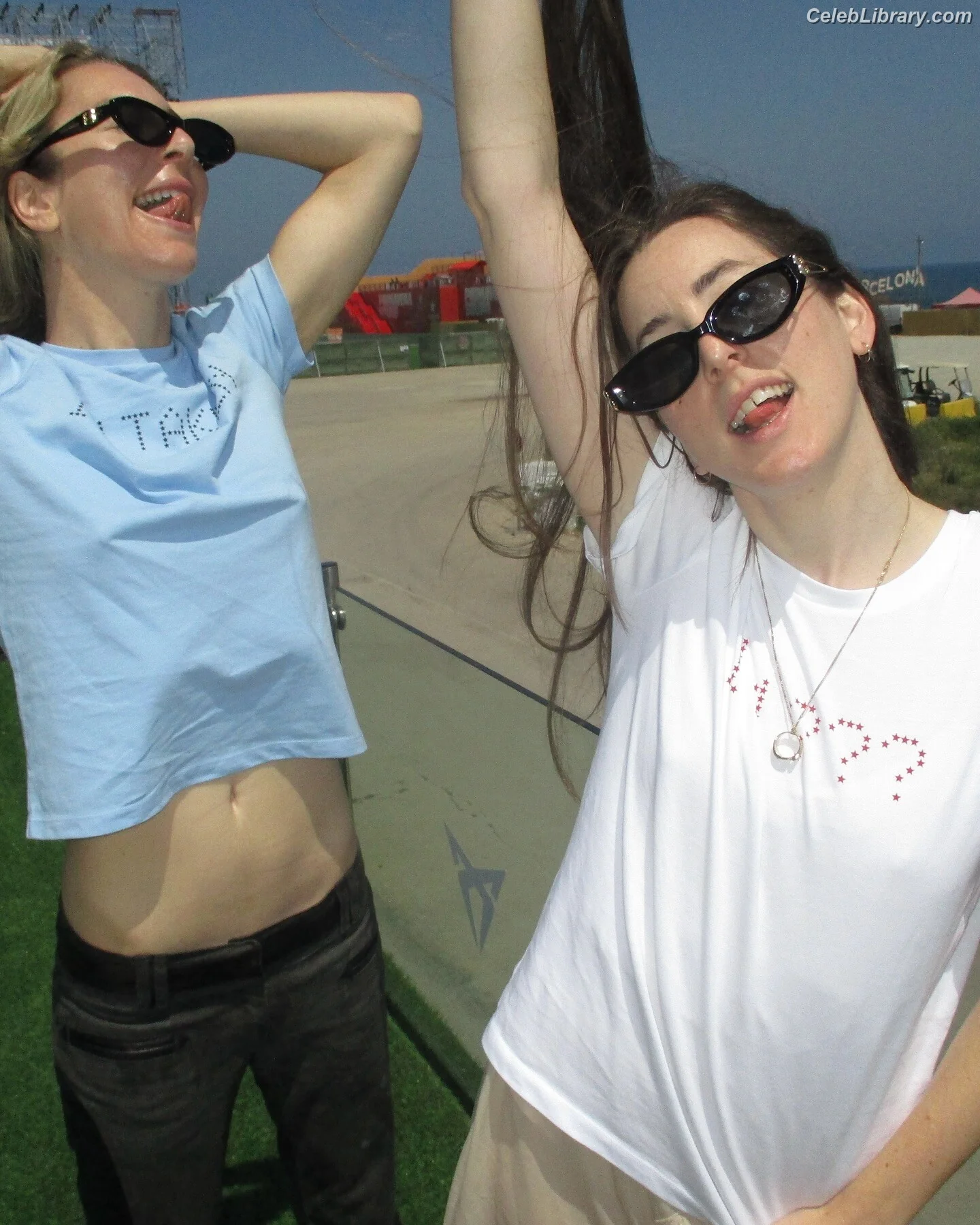 Haim Sisters photo 1 of 253