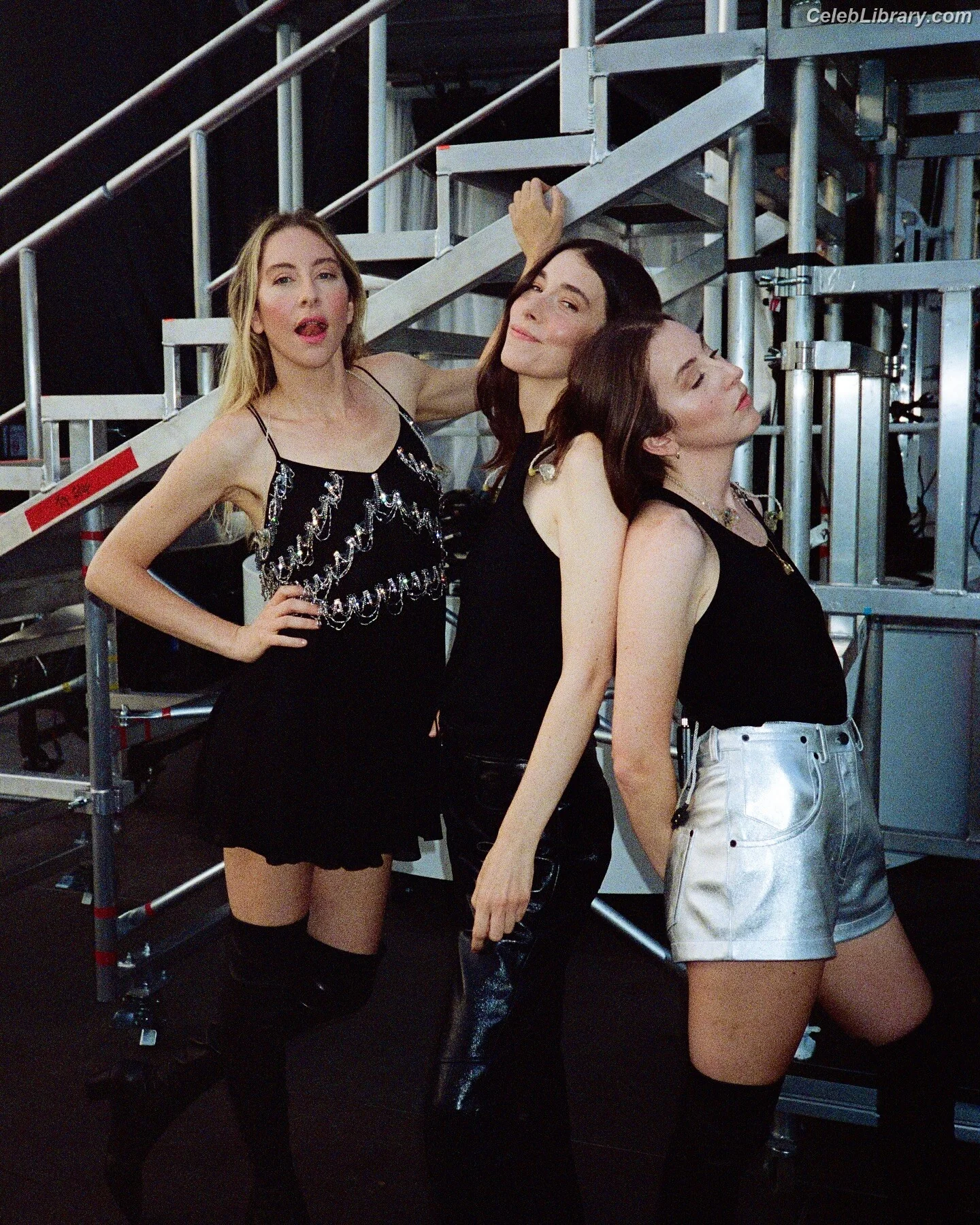 Haim Sisters photo 13 of 253