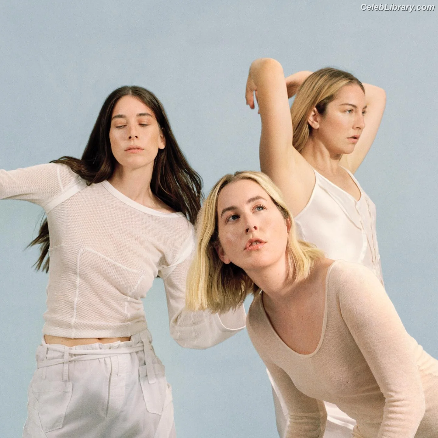 Haim Sisters photo 21 of 253