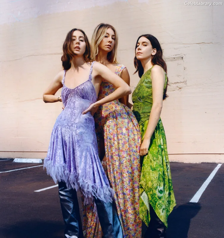 Haim Sisters photo 18 of 254