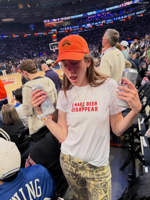 Haim Sisters photo 14 of 254