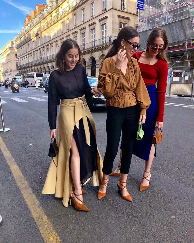 Haim Sisters photo 9 of 254