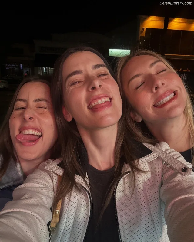 Haim Sisters photo 5 of 254